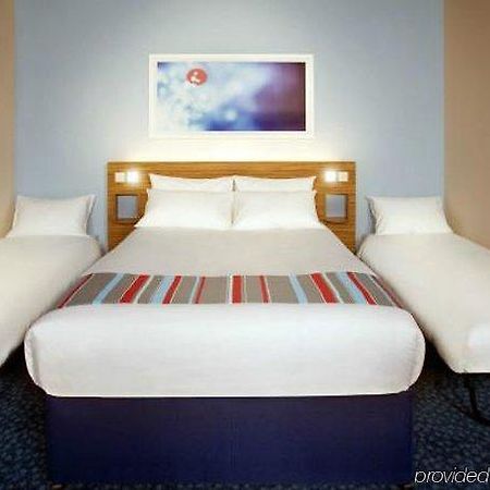 Travelodge Cameron Toll Hotel Edinburgh Bagian luar foto