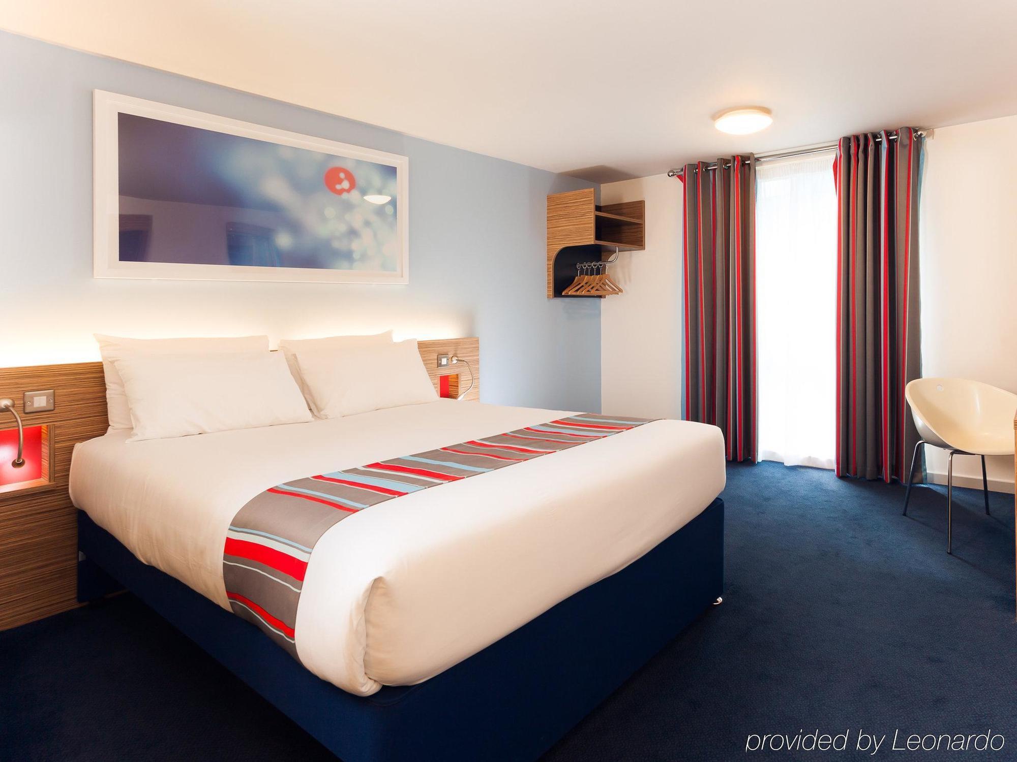 Travelodge Cameron Toll Hotel Edinburgh Bagian luar foto