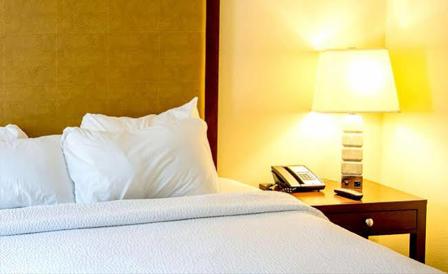 Travelodge Cameron Toll Hotel Edinburgh Bagian luar foto
